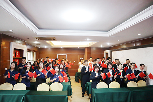 合影.jpg 合影.jpg